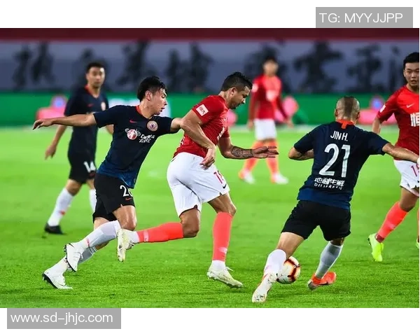 深圳足球队以72分领跑奥运会积分榜展现强劲实力